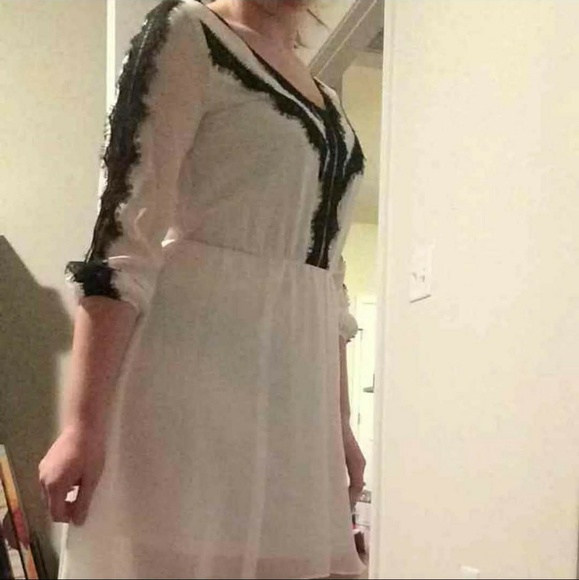 White Dress with Black Lace Detailing - Picture 4 of 4